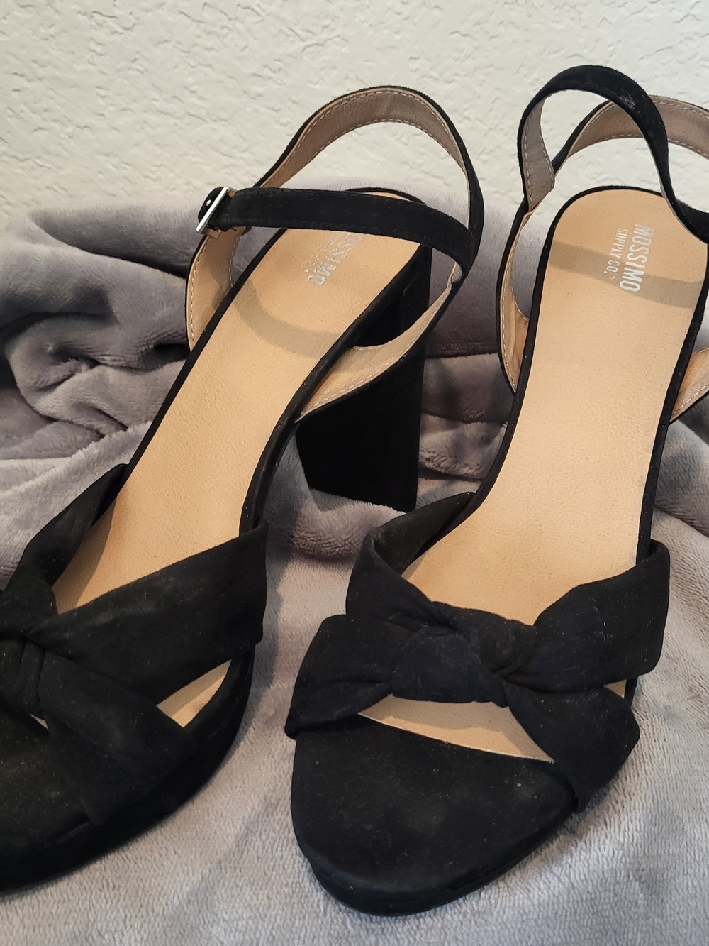 Mossimo Supply Co. Black Knot Front Block Heel Sandals